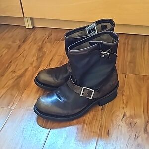 Frye engineer boots size 8 - Moto